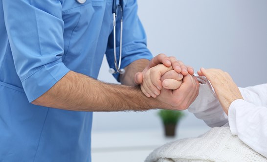 Professional conduct; maintaining boundaries between health professionals and patients